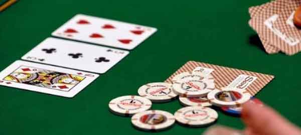 Qualities of successful poker player